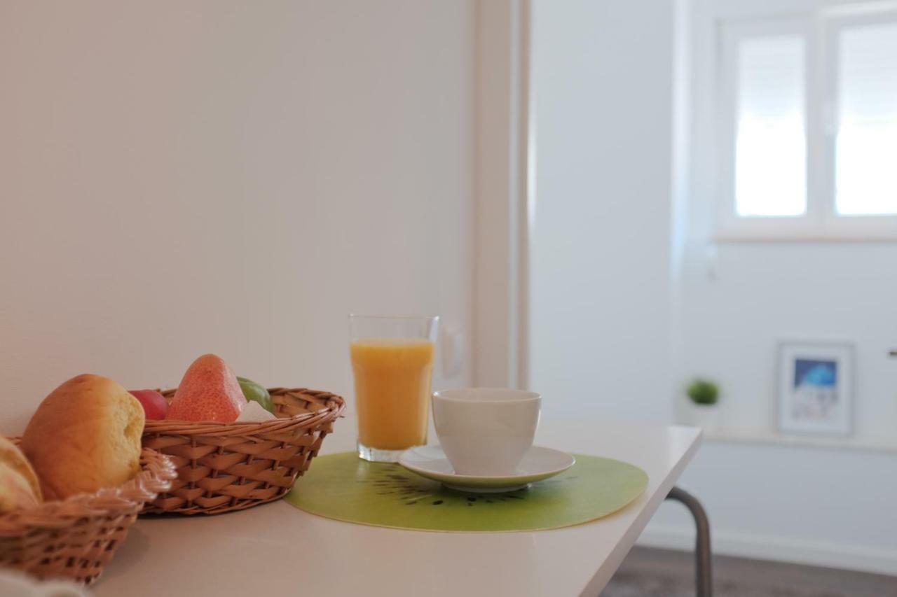 Like-Home-T1 Apt-Campo De Ourique Lisbon Luaran gambar